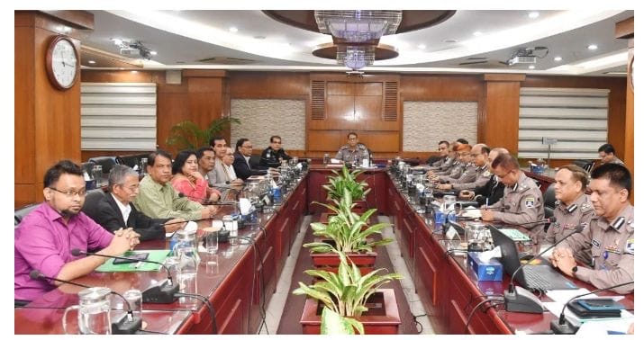 বড়দিন ও থার্টি ফার্স্ট নাইট ঘিরে পুলিশের বিশেষ নিরাপত্তা থাকবে : আইজিপি - প্রভাতী নিউজ 