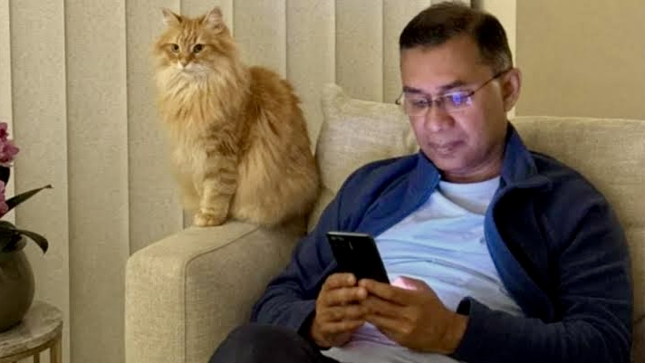 তারেক রহমানের সঙ্গে দেশে ফিরেছেন প্রিয় জেবু