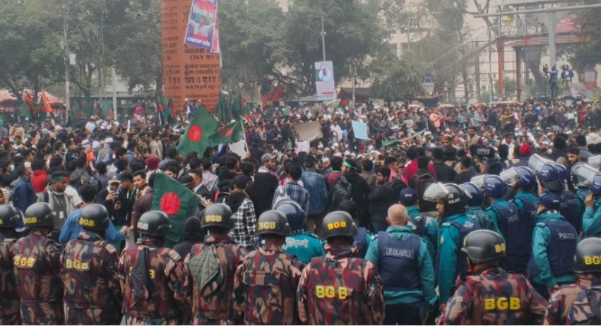 আবারও শাহবাগ অবরোধ ইনকিলাব মঞ্চের