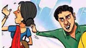 যাত্রাবাড়ীতে ছিনতাইকারীদের তাণ্ডব: কান ছিঁড়ে নিয়ে গেল নারীর দুল