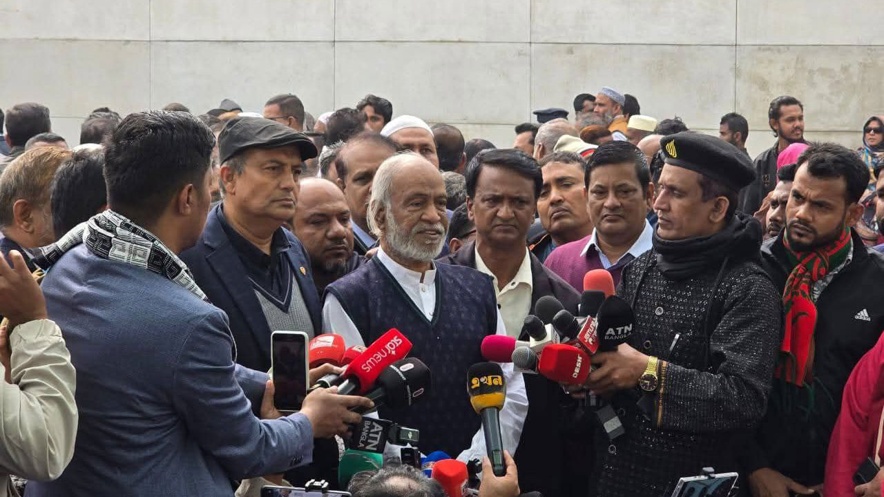 দেশের ও গণতন্ত্রের স্বার্থই ছিল খালেদা জিয়ার কাছে সর্বাগ্রে : মঈন খান