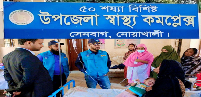 সেনবাগ উপজেলা স্বাস্থ্য কমপ্লেক্সে দুদকের অভিযান: চিকিৎসক-কর্মচারীদের অনুপস্থিতি ও খাবার বিতরণে অনিয়ম