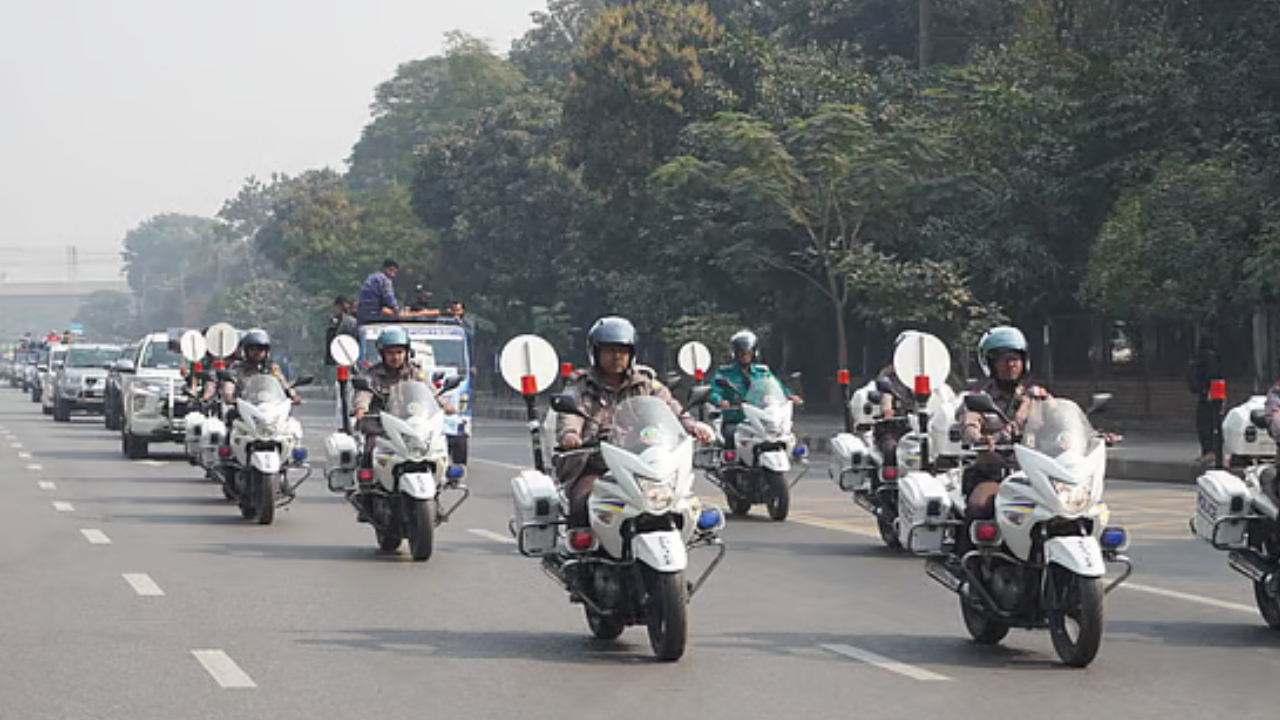 শব্দদূষণ রুখতে রাজধানীতে হর্নের বিরুদ্ধে বিশাল মোটর শোভাযাত্রা