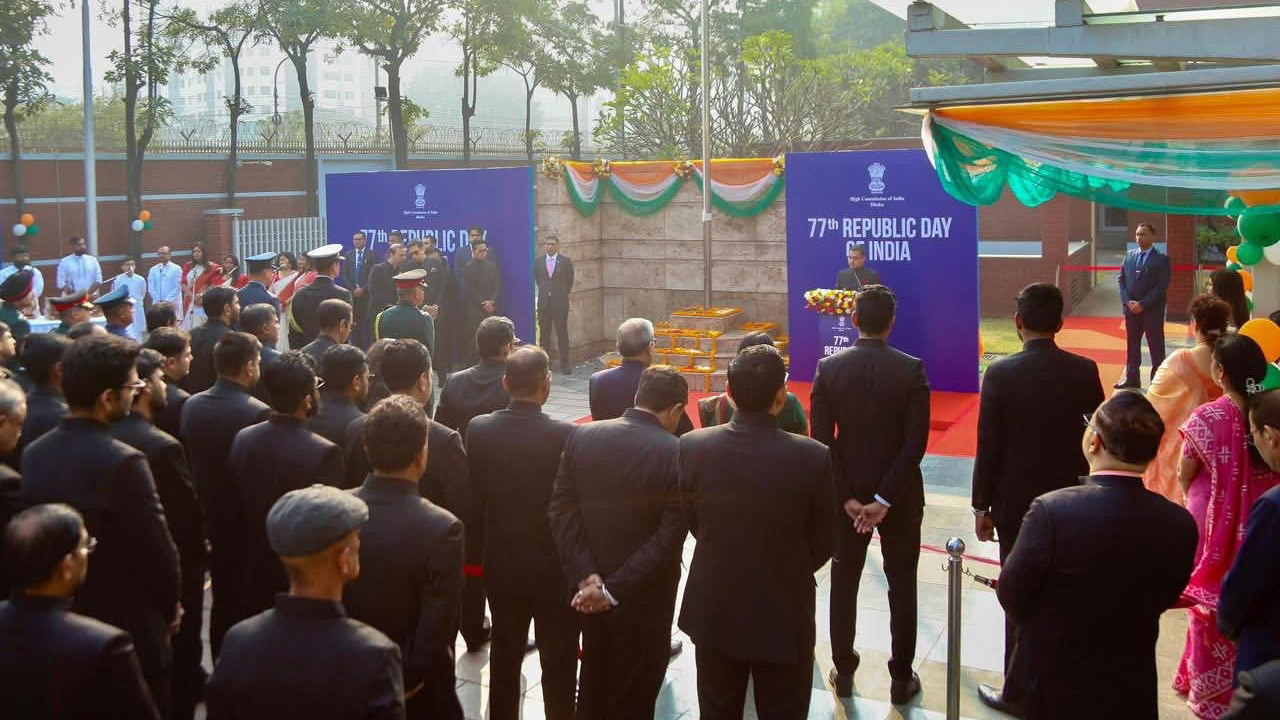 ঢাকায় ভারতের ৭৭তম প্রজাতন্ত্র দিবস উদযাপন: চ্যান্সারি ভবনে পতাকা উত্তোলন