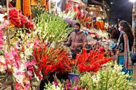 চট্টগ্রামে বসন্ত-ভালোবাসা দিবসেও ফুলের বাজার মন্দা - প্রভাতী নিউজ  - সারাদেশ