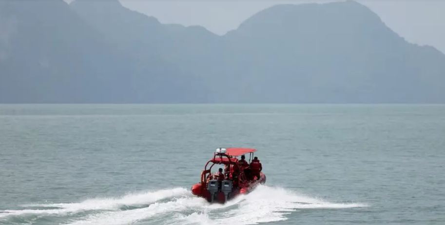 অবৈধভাবে মালয়েশিয়া যাওয়ার পথে  ট্রলারডুবি: স্বপ্নভঙ্গ বাংলাদেশি ও রোহিঙ্গাদের - প্রভাতী নিউজ 