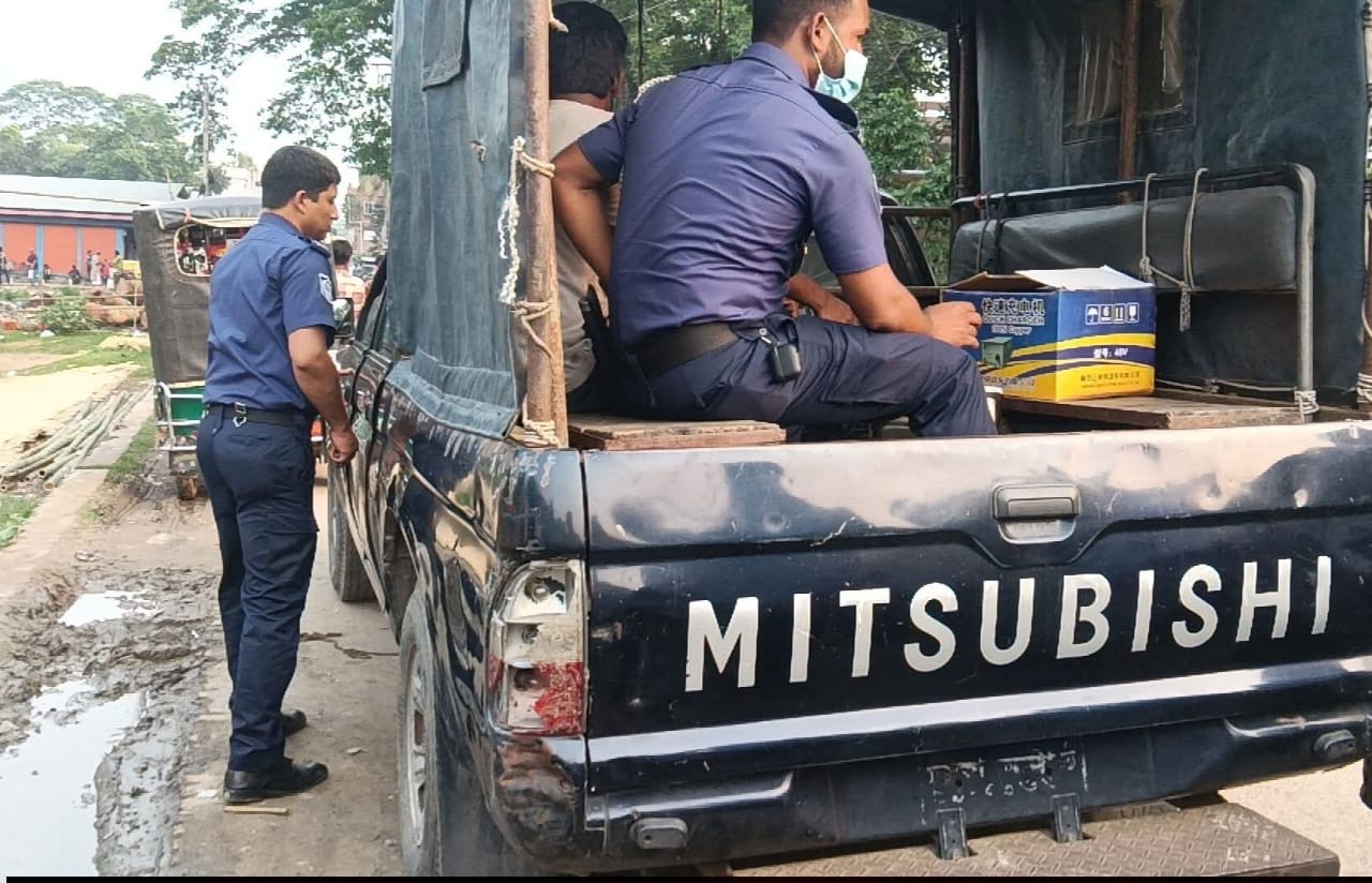 কেন্দুয়ায় চোর মাসুদ রিমান্ডে, তার মিথ্যা জবানবন্দিতে ব্যবসায়ী তরিকুল আটক - প্রভাতী নিউজ  - অপরাধ