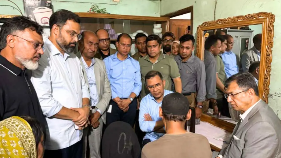 মিরপুরে নিহত শিশু রামিসার বাসায় প্রধানমন্ত্রী তারেক রহমান, পরিবারকে সান্ত্বনা - প্রভাতী নিউজ 