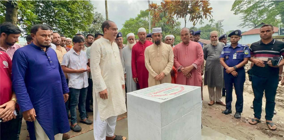 কেন্দুয়া উপজেলা থানা মসজিদের নতুন ভবন নির্মাণ কাজের ভিত্তিপ্রস্তর উদ্বোধন